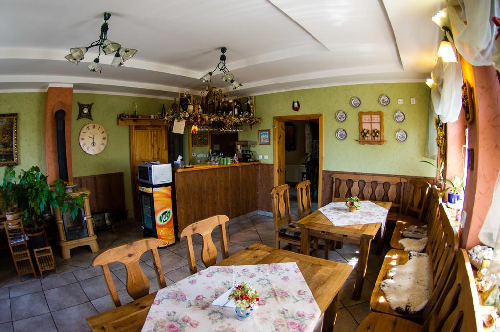 Penzion Vila Petra Bed&Breakfast Velky Slavkov Ngoại thất bức ảnh